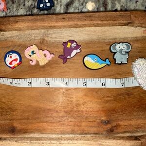 💖 Bundle of 5 New Cute Animal CROCS Jibbits